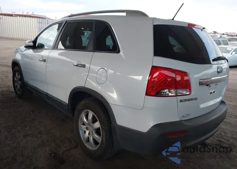 2011 Kia Sorento Lx z USA, uszkodzony, nr VIN 5XYKTCA17BG140665